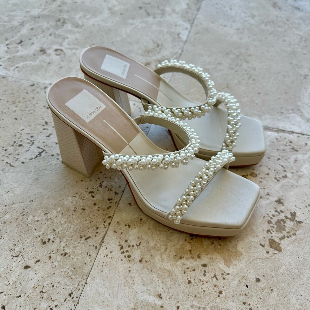 Dolce Vita Arielle Heels in Vanilla Pearls